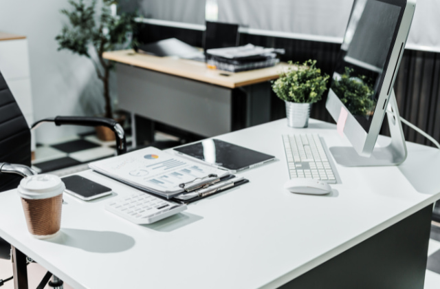 会社のデスク